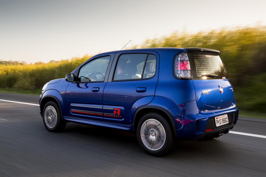  Fiat Uno Sporting 2016 года  (фото 13 из 31)